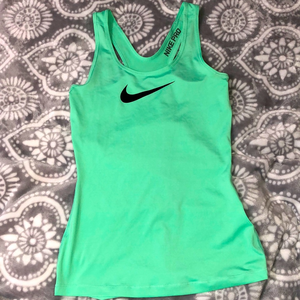 Nike Pro Tank